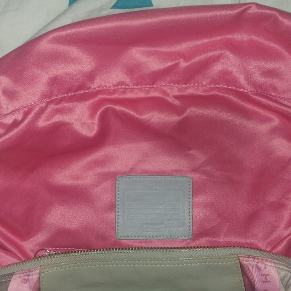 AUTHENTIC COACH SATCHEL - Picture 5 of 8